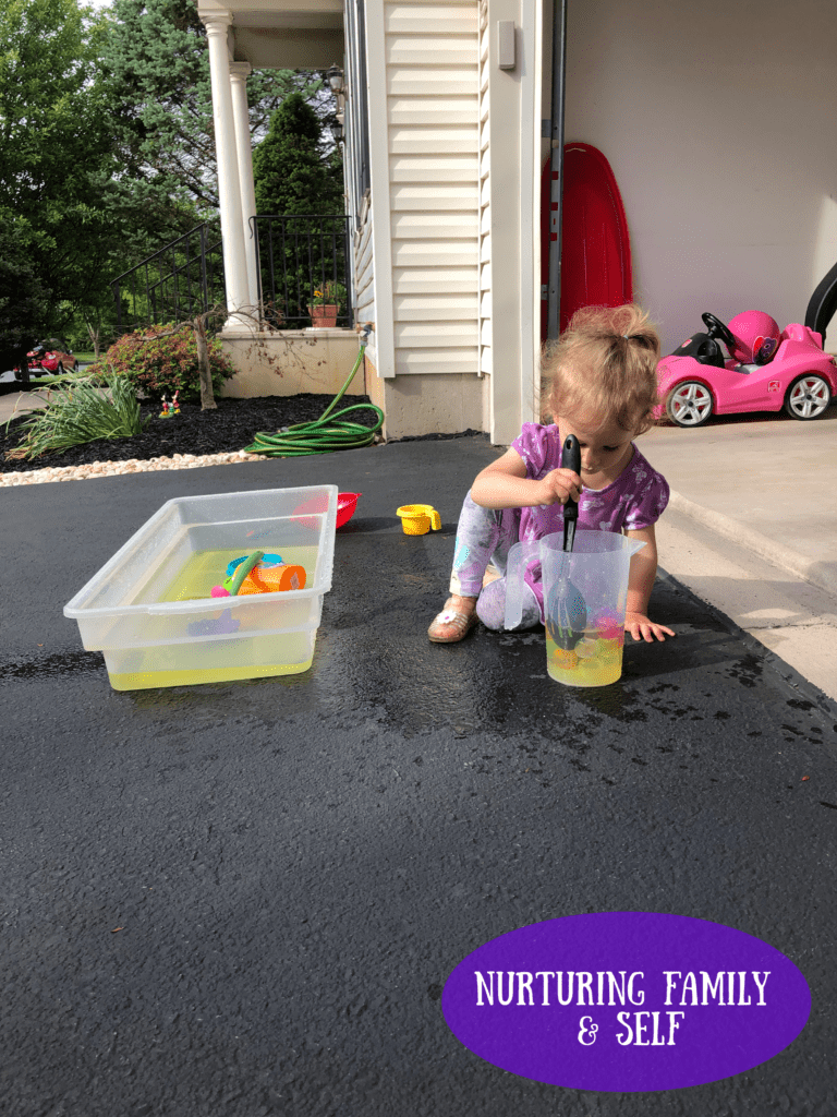 There are so many benefits of water play for your toddler. It truly amazes me how such a simple activity can benefit your little one in so many ways. 