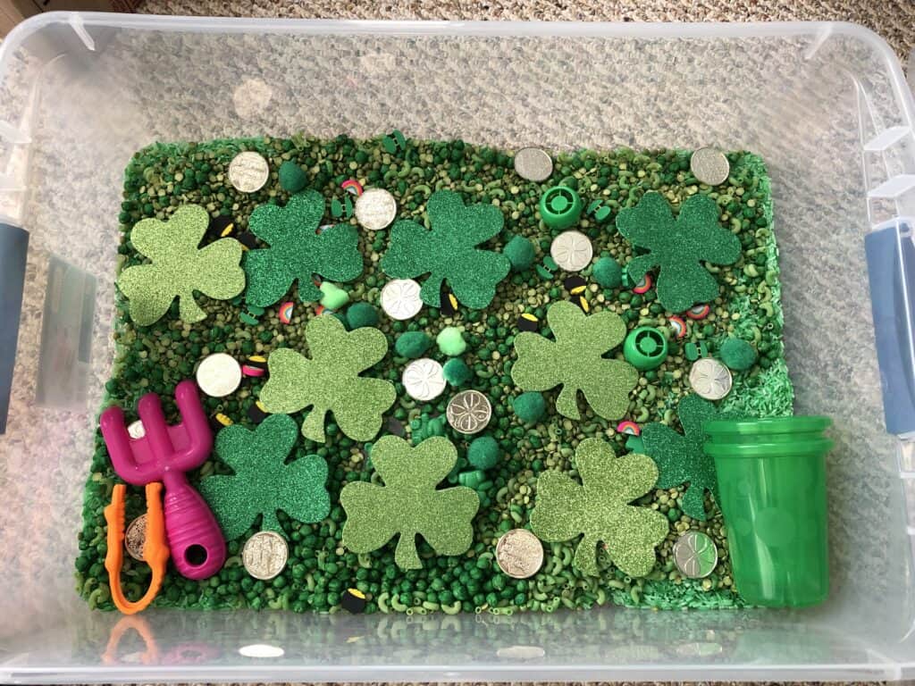 Set up an easy and inexpensive St. Patrick's Day sensory bin for your toddler and preschooler this March. They will engage in the sensory bin for hours.